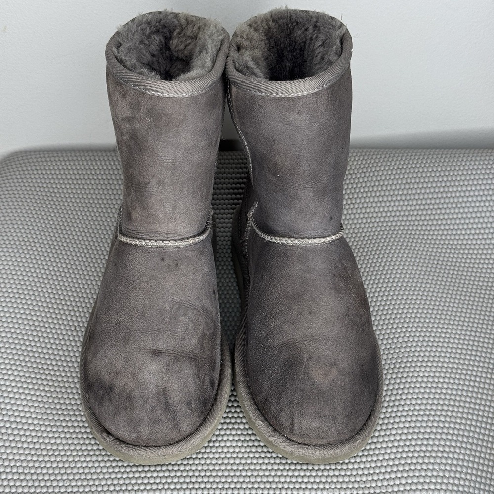 UGG Classic Boots Suede w/Sheepskin Lining Gray 5251 Kids‎ Size 3 (US) Boys/Girl